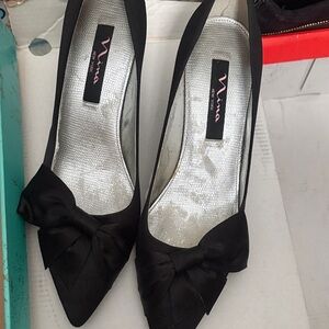 Nina Elegant Black Heels with Bow